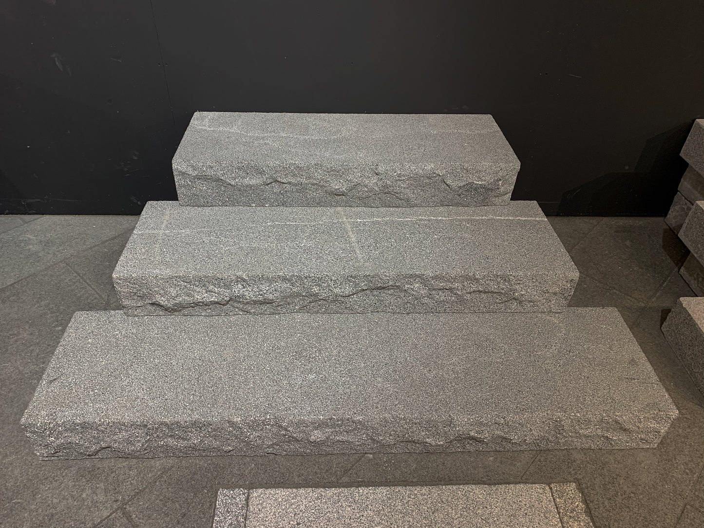 Block Step Granite - Bergama Graphite Grey 1500x350x150