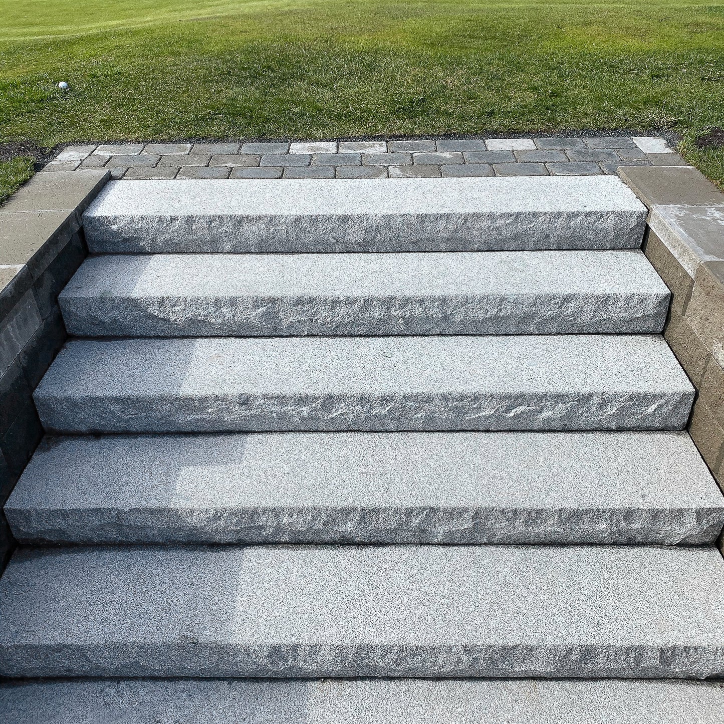 Block Step Granite - Bergama Grey 2300x350x150