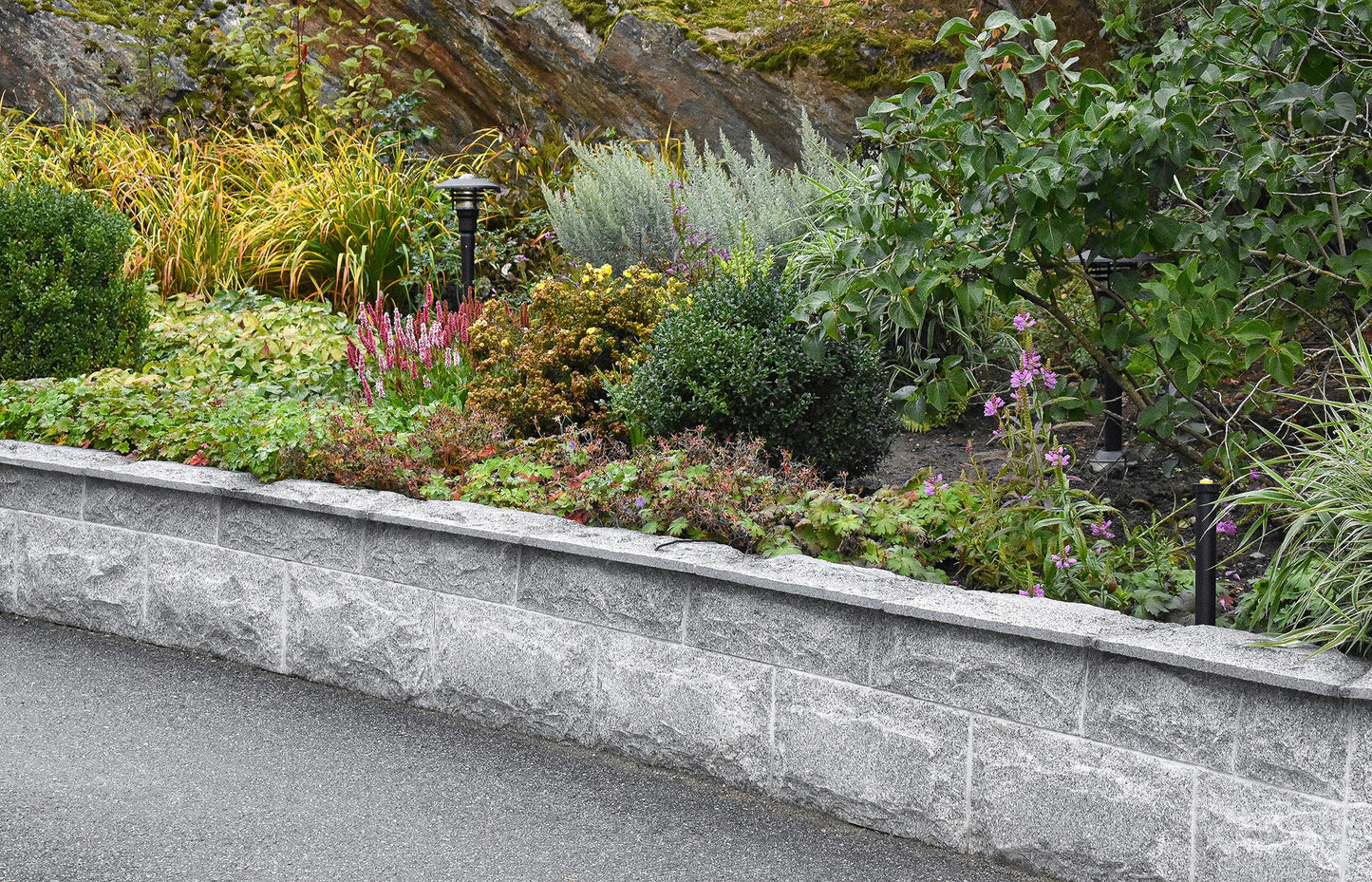 Murbeklädnad Rustik Grå 400x200x30-50 | Stenbolaget.