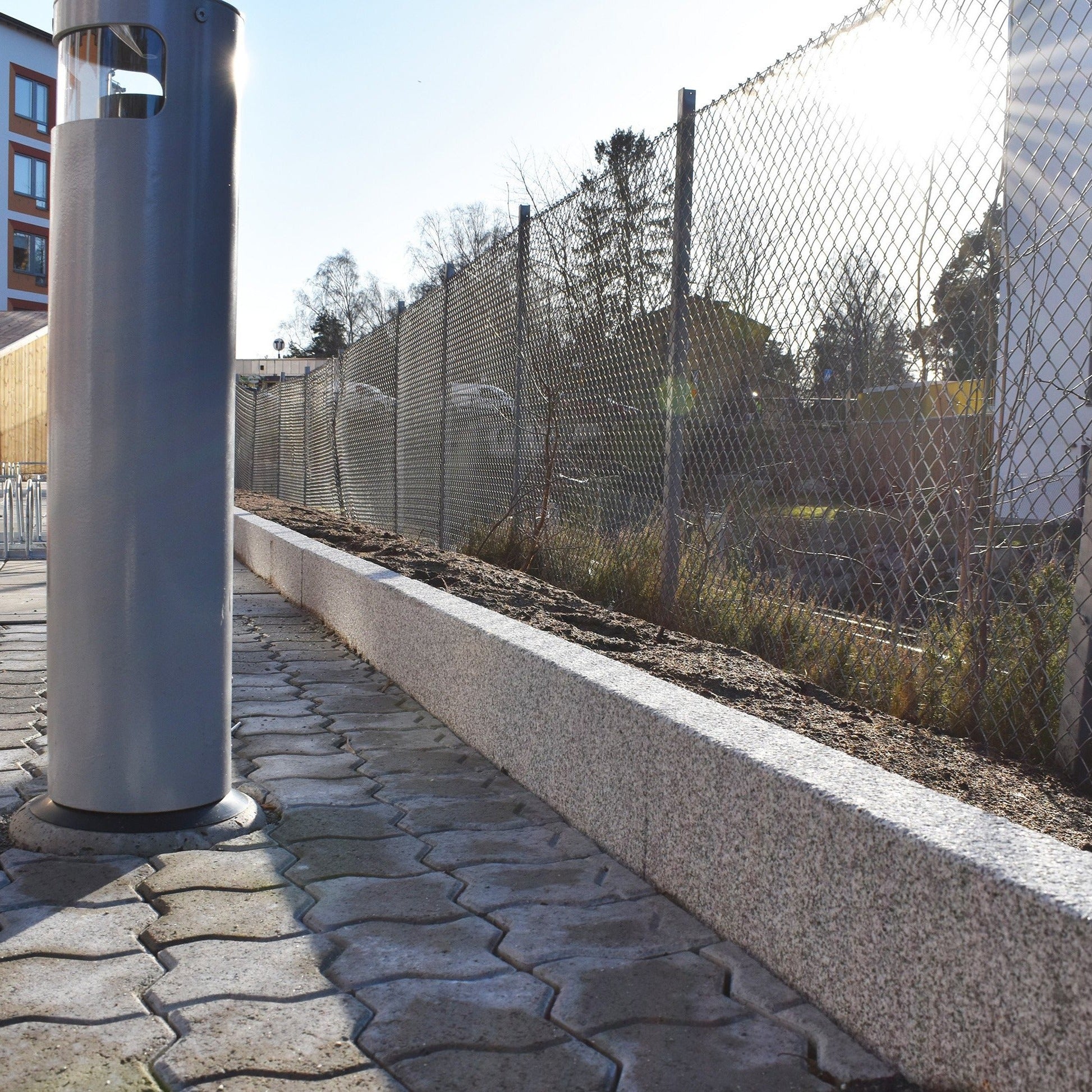 Granitkantsten GV1 Grå Rak Modern 700-1100x300x150 | Stenbolaget.