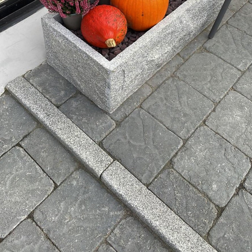 Trädgårdskantsten Mini Modern Grå 500x150x75 | Stenbolaget.